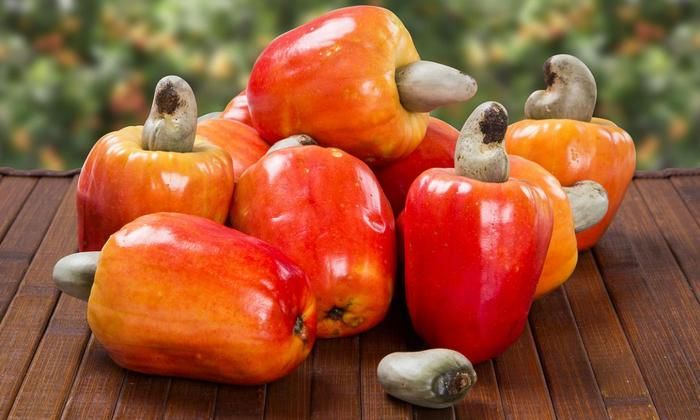 cashew nuts, raw organic (cashew nuts)